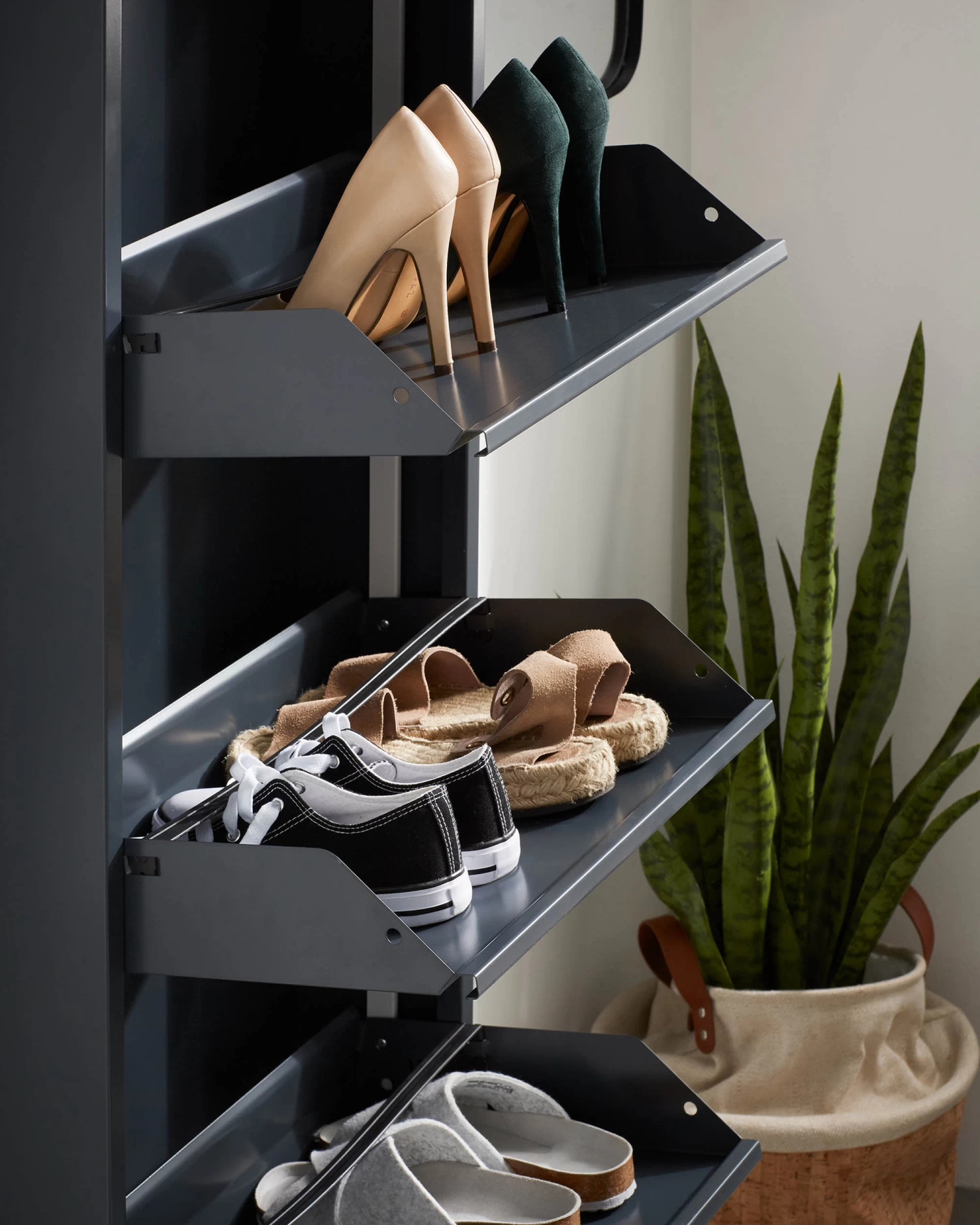 Ode Shoe Rack With 5 Doors In Black, 50 X 168.5 Cm 6 Ode Shoe Rack With 5 Doors In Black, 50 X 168.5 Cm - Image 4