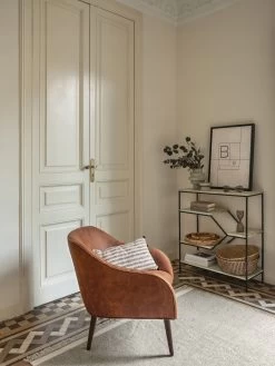 Bobly Armchair In Light Brown Fabric With Wenge Finish Legs | Kave Home -Quality Furniture Store A000001405 5