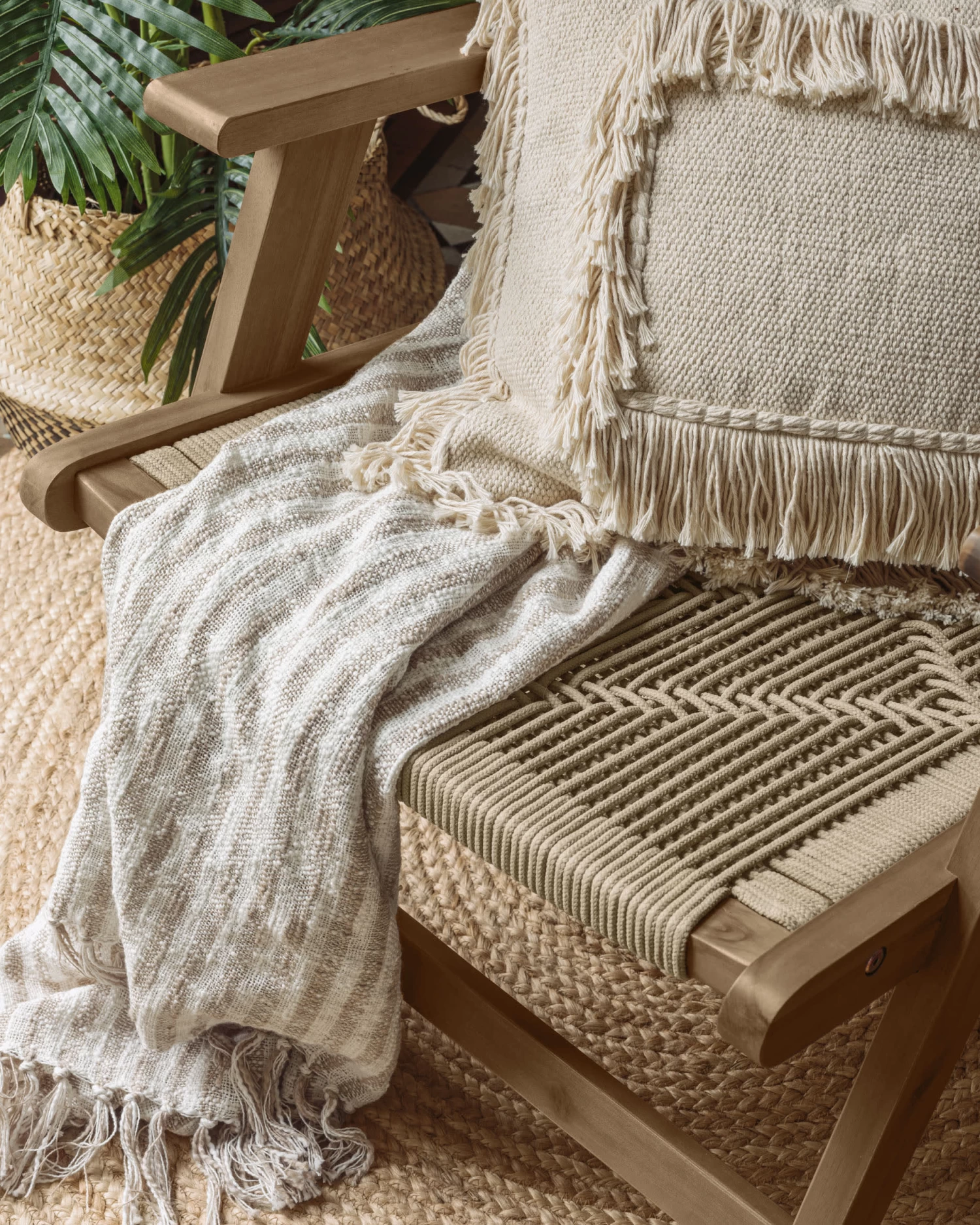 Geralda Acacia Wood Armchair With Dark Finish FSC 100% | Kave Home 6 Geralda Acacia Wood Armchair With Dark Finish FSC 100% | Kave Home - Image 4