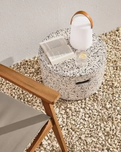 Jenell Outdoor Terrazzo Coffee Table In White Ã 52 Cm | Kave Home -Quality Furniture Store A000001419 3