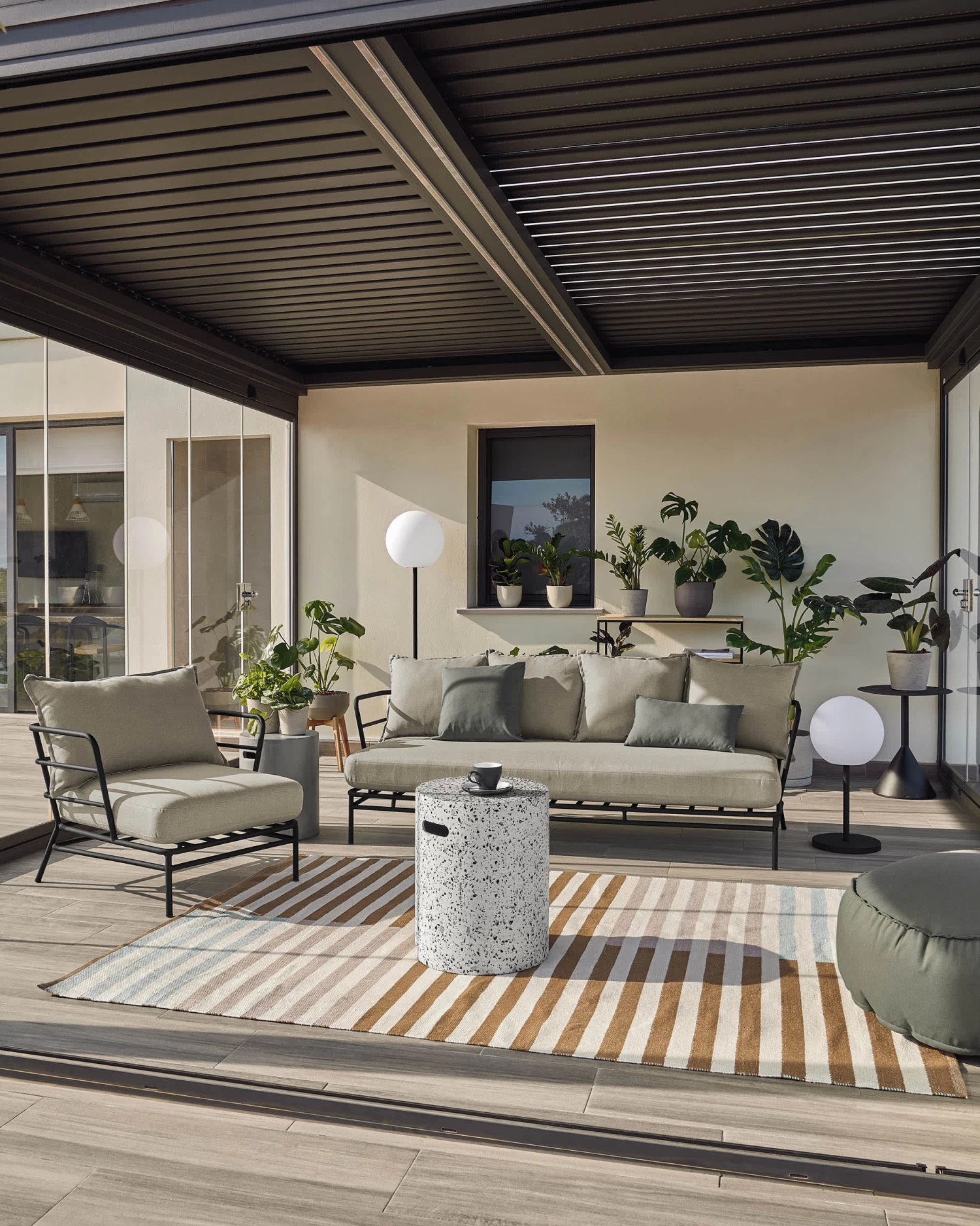 Mareluz 3 Seater Sofa In Black Steel 197 Cm | Kave Home 4 Mareluz 3 Seater Sofa In Black Steel 197 Cm | Kave Home - Image 2