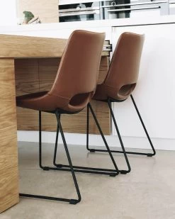 Zahara Synthetic Leather Brown Chair With Steel Legs With Black Finish | Kave Home 17 Zahara Synthetic Leather Brown Chair With Steel Legs With Black Finish | Kave Home -Quality Furniture Store A000001495 3