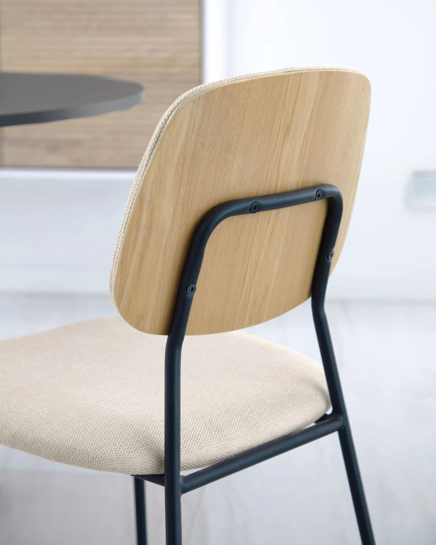 Benilda Stackable Beige Chair With Oak Veneer And Steel With Black Finish | Kave Home 4 Benilda Stackable Beige Chair With Oak Veneer And Steel With Black Finish | Kave Home - Image 2