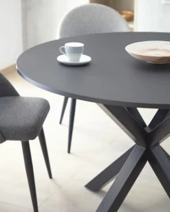 Argo Round Ã 119 Cm Black Laquered DM Table With Steel Legs In Black | Kave Home -Quality Furniture Store A000001612 1