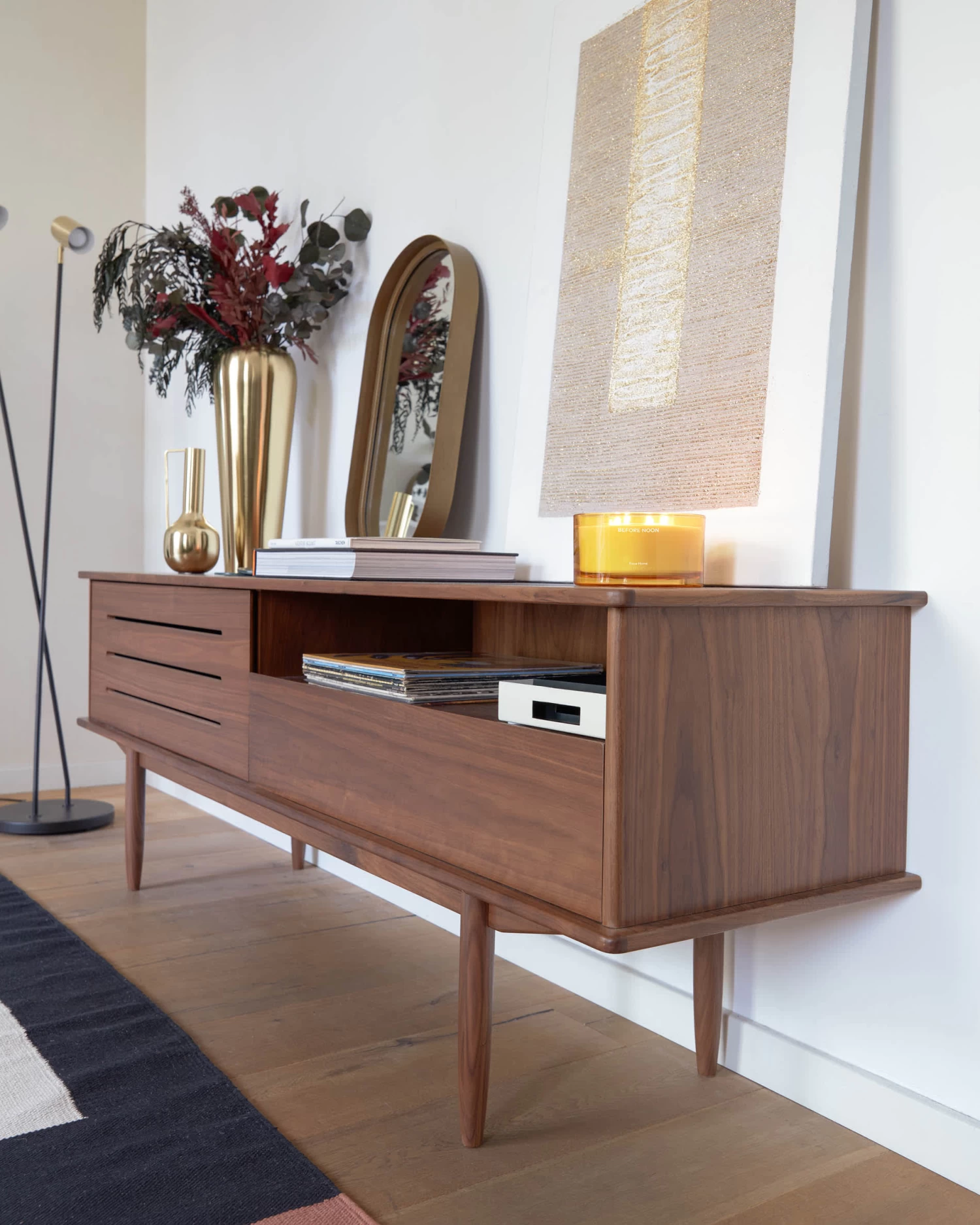 Carolin Walnut Wood Veneer Single Door & Drawer TV Stand, 180 X 63.5 Cm 6 Carolin Walnut Wood Veneer Single Door & Drawer TV Stand, 180 X 63.5 Cm - Image 4