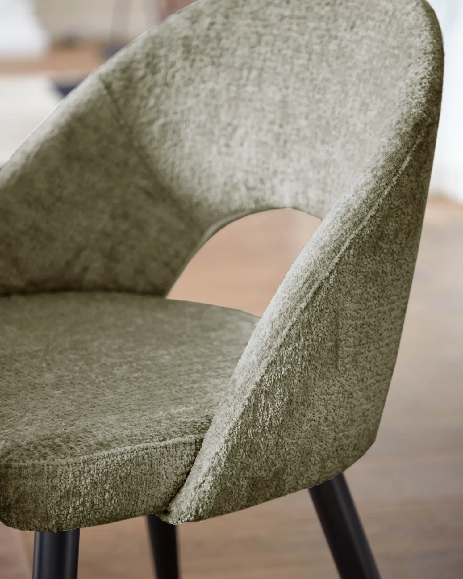 Green Chenille Mael Chair With Steel Legs With Black Finish | Kave Home 6 Green Chenille Mael Chair With Steel Legs With Black Finish | Kave Home - Image 4