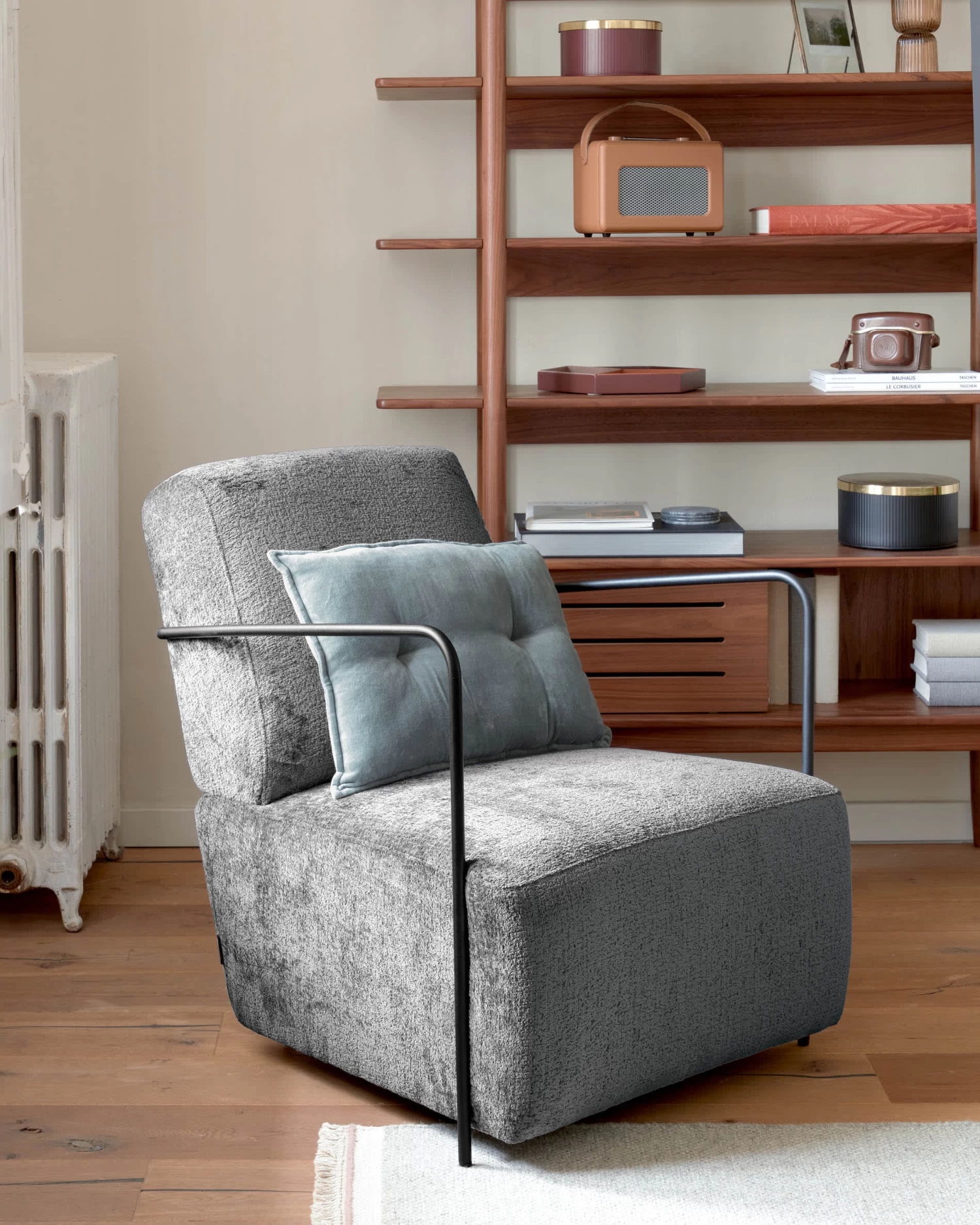 Gamer Armchair In Grey Chenille And Metal With Black Finish | Kave Home 4 Gamer Armchair In Grey Chenille And Metal With Black Finish | Kave Home - Image 2