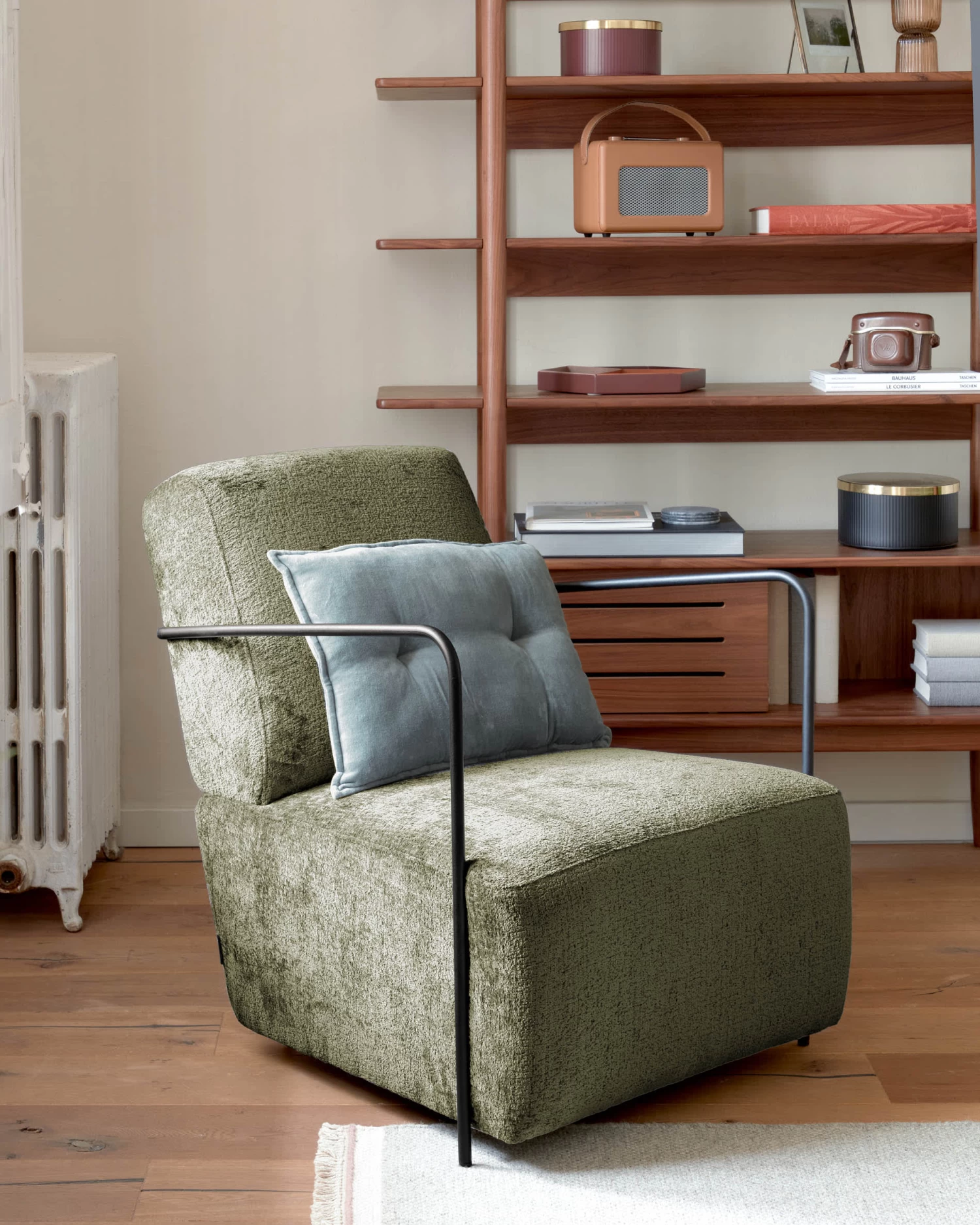 Gamer Armchair In Green Chenille And Metal With Black Finish | Kave Home 4 Gamer Armchair In Green Chenille And Metal With Black Finish | Kave Home - Image 2