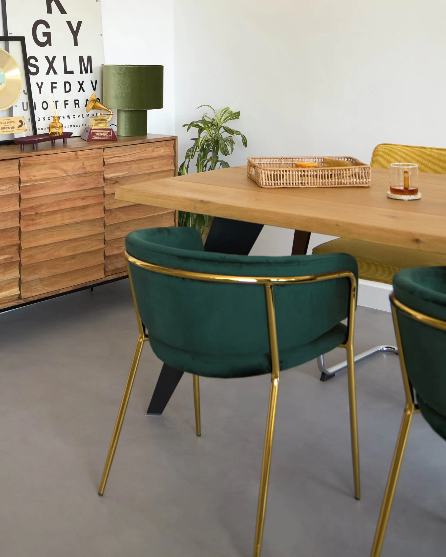 Runnie Green Velvet Chair With Steel Legs And Gold Finish | Kave Home 6 Runnie Green Velvet Chair With Steel Legs And Gold Finish | Kave Home - Image 4