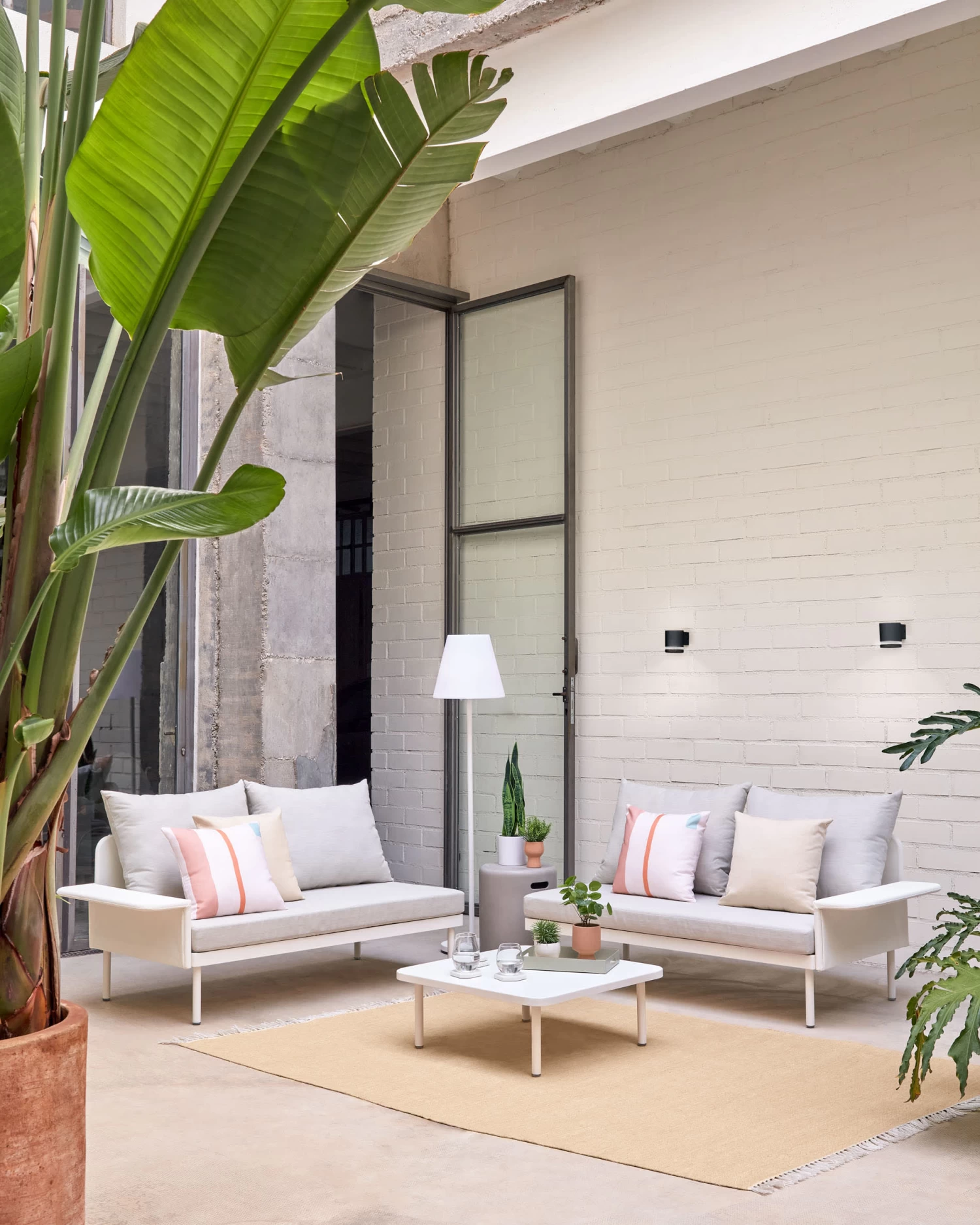 Zaltana Outdoor Corner Sofa And Table Set In Matte White Aluminium 164 Cm | Kave Home 4 Zaltana Outdoor Corner Sofa And Table Set In Matte White Aluminium 164 Cm | Kave Home - Image 2