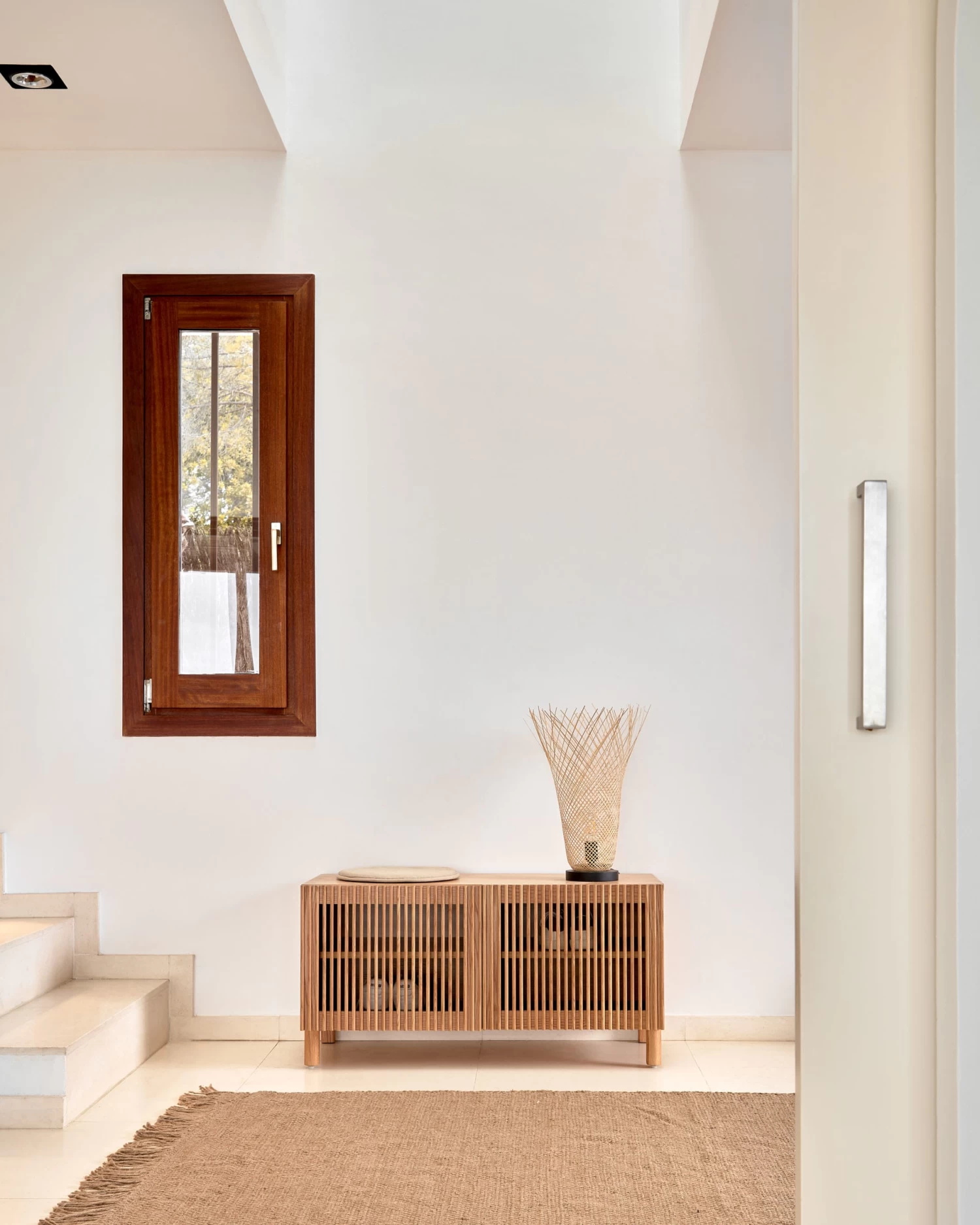 Beyla Solid Oak Shoe Cabinet Oak Veneer 98.5 Cm FSC 100% | Kave Home 6 Beyla Solid Oak Shoe Cabinet Oak Veneer 98.5 Cm FSC 100% | Kave Home - Image 4