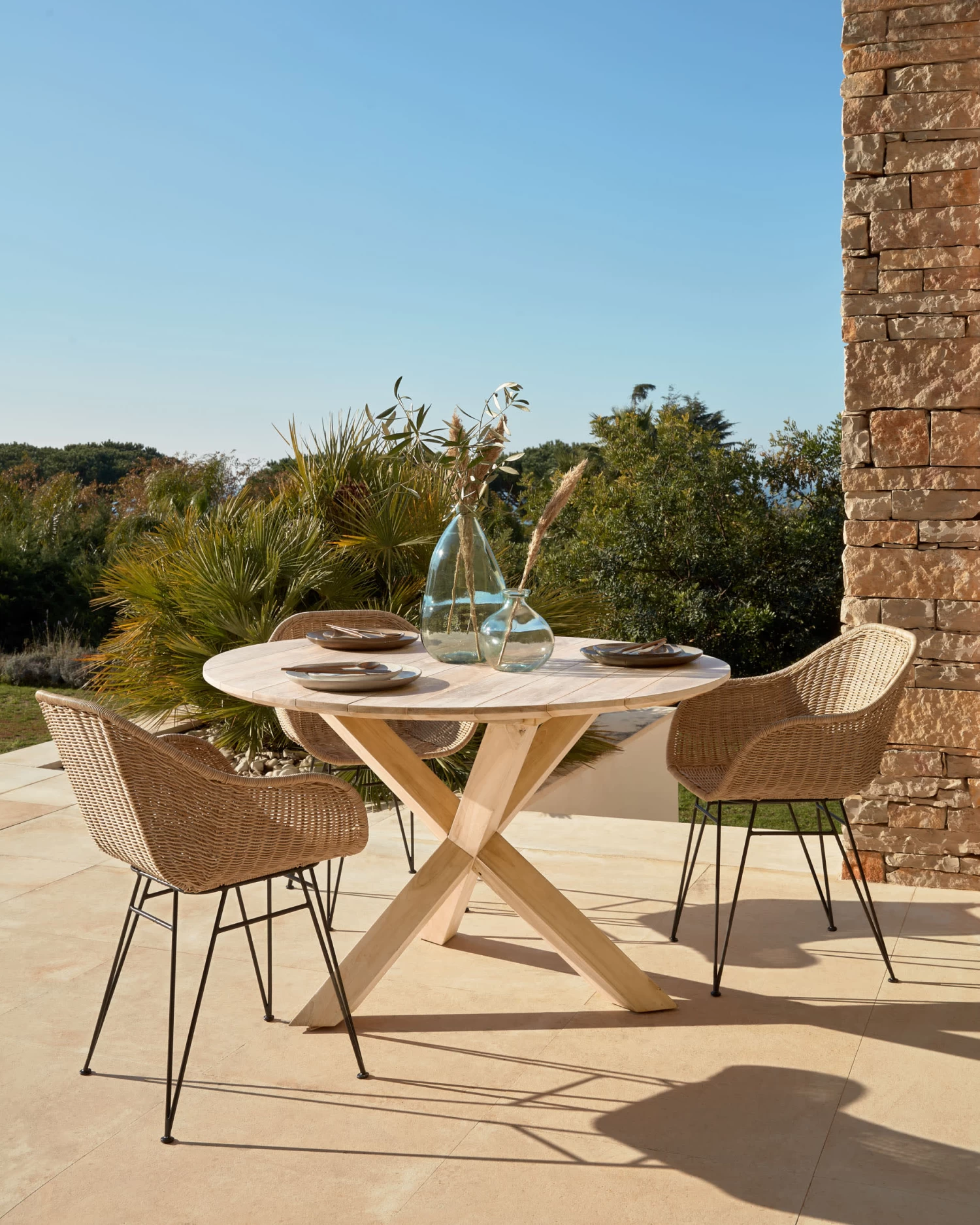 Teresinha Round Garden Table In Solid Teak à 120 Cm | Kave Home 4 Teresinha Round Garden Table In Solid Teak à 120 Cm | Kave Home - Image 2