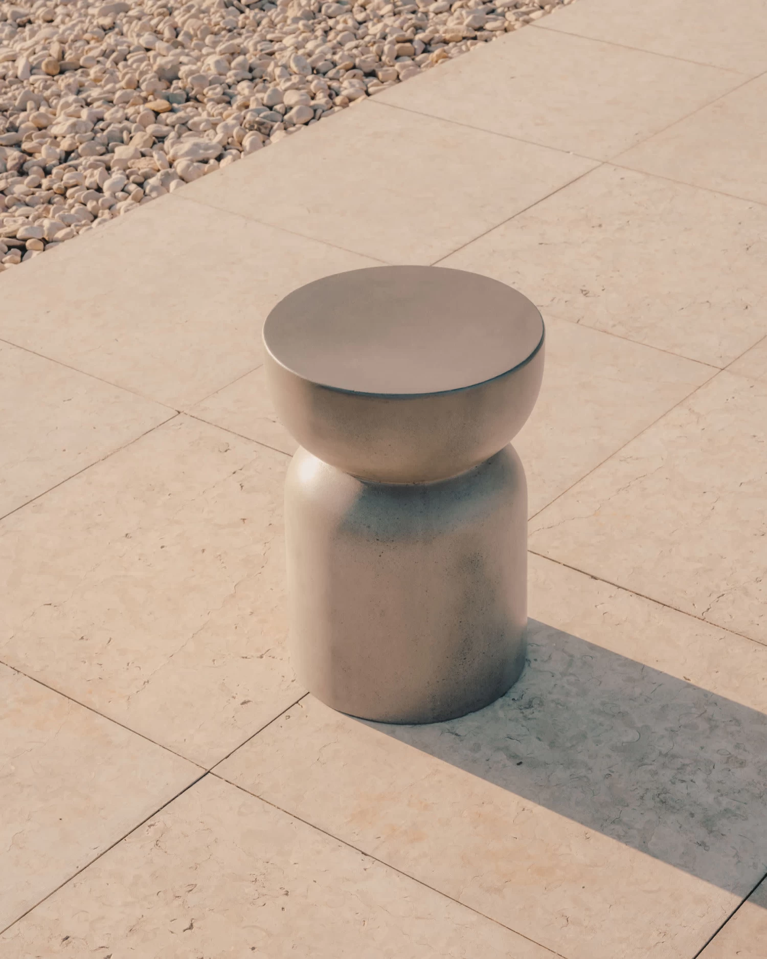 Garbet Round Cement Side Table à 32 Cm | Kave Home 4 Garbet Round Cement Side Table à 32 Cm | Kave Home - Image 2