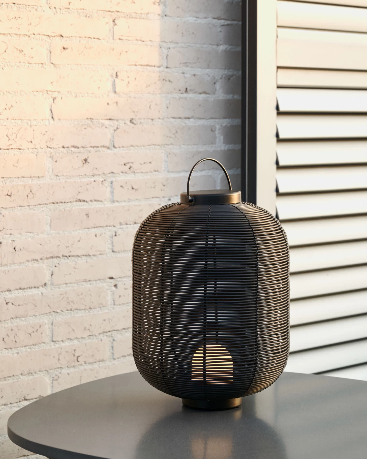 Saranella Portable Table Lamp In Black Polyrattan | Kave Home 4 Saranella Portable Table Lamp In Black Polyrattan | Kave Home - Image 2