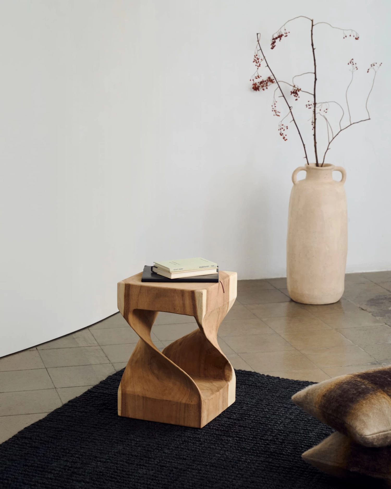 Hakon Solid Rain Tree Wood Side Table With Carved Interior 30 X 30 Cm | Kave Home 4 Hakon Solid Rain Tree Wood Side Table With Carved Interior 30 X 30 Cm | Kave Home - Image 2