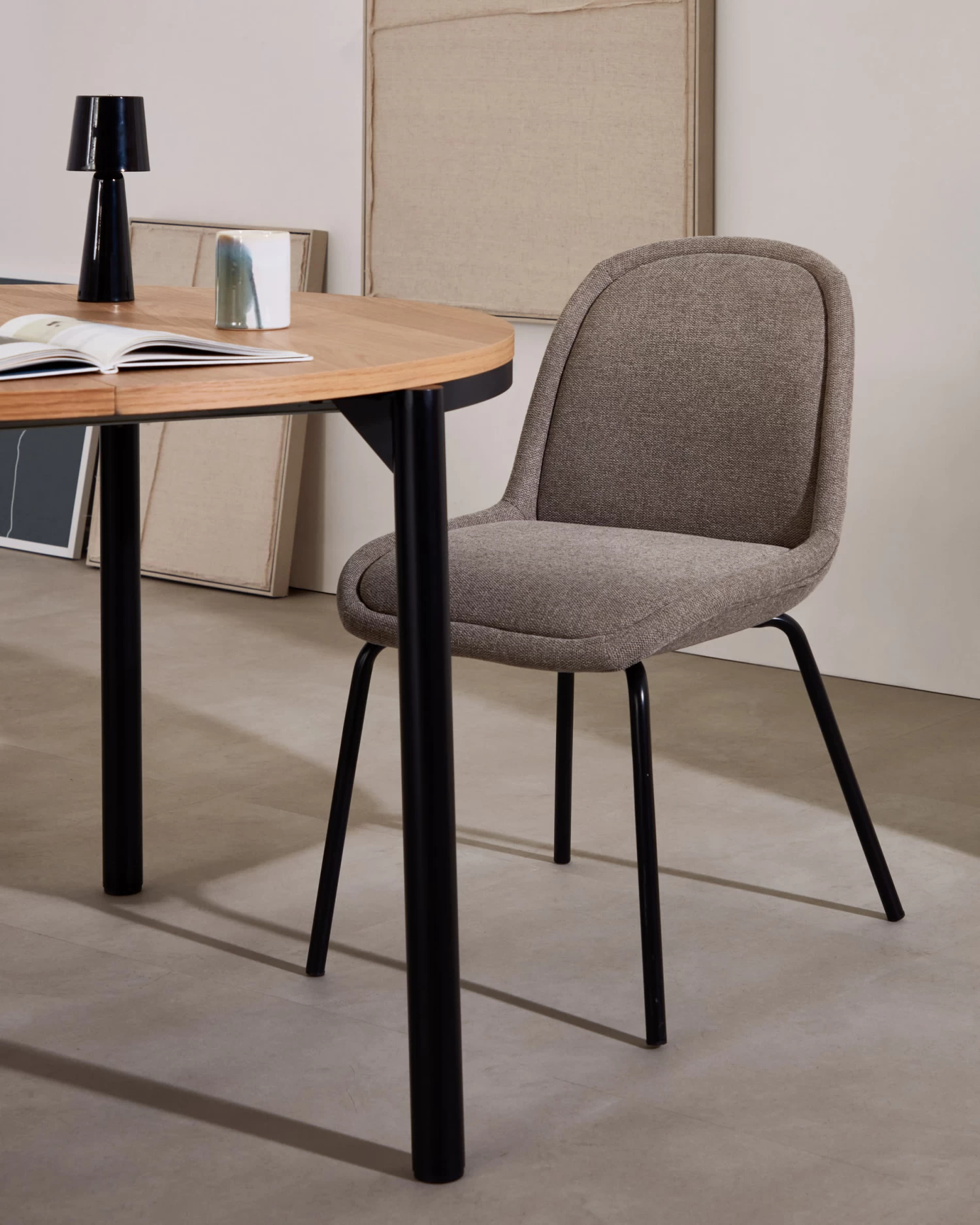 Aimin Chair In Brown Chenille And Steel Legs With A Matte Black Painted Finish | Kave Home 4 Aimin Chair In Brown Chenille And Steel Legs With A Matte Black Painted Finish | Kave Home - Image 2