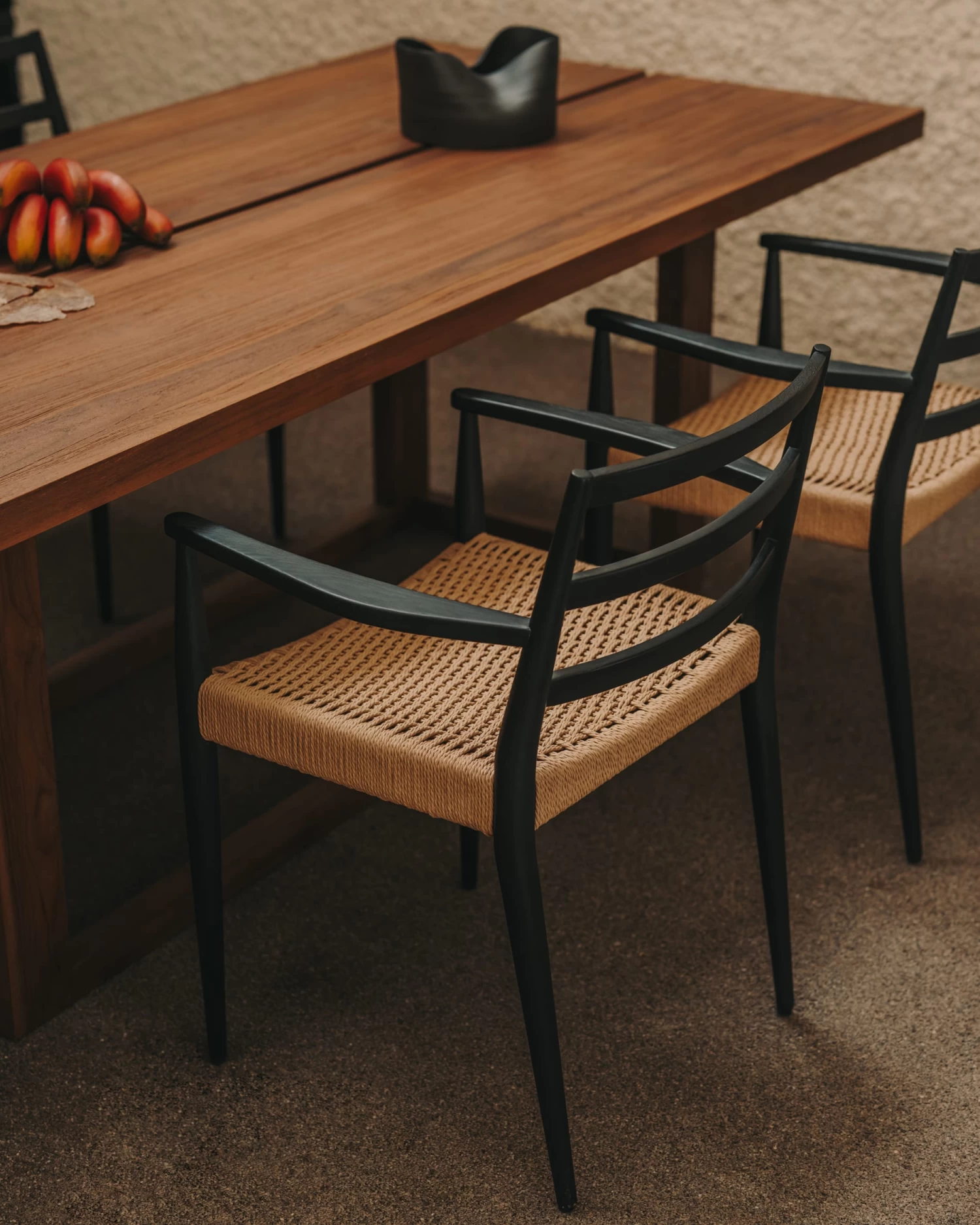 Analy Chair With Armrests In Solid Oak Wood In A 100% FSC Black Finish And Rope Cord Seat | Kave Home 4 Analy Chair With Armrests In Solid Oak Wood In A 100% FSC Black Finish And Rope Cord Seat | Kave Home - Image 2