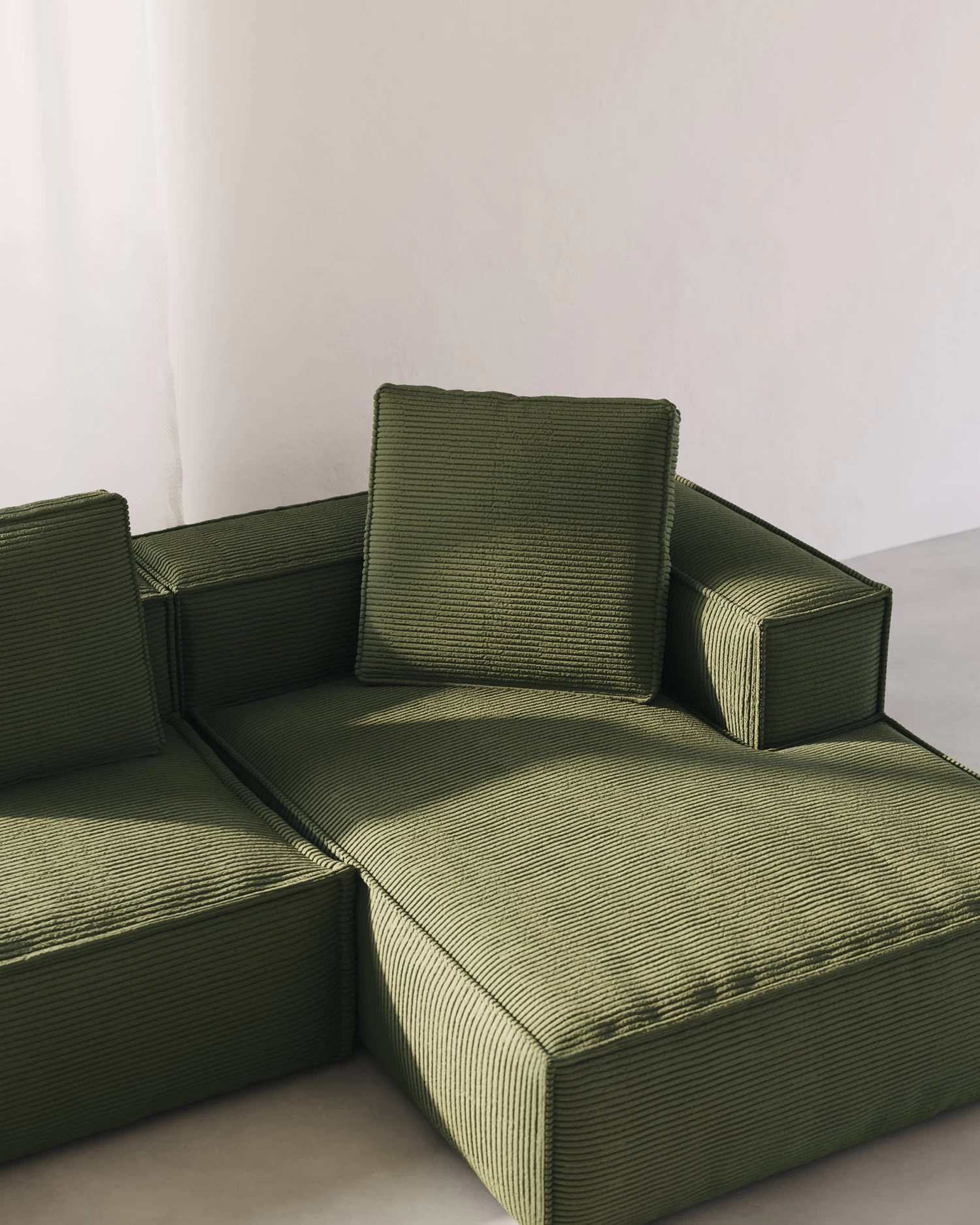Blok 3 Seater Sofa With Right Side Chaise Longue In Green Wide Seam Corduroy 300 Cm | Kave Home 6 Blok 3 Seater Sofa With Right Side Chaise Longue In Green Wide Seam Corduroy 300 Cm | Kave Home - Image 4