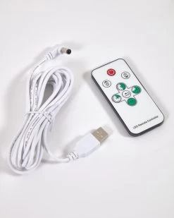 Outdoor Dinesh Floor Lamp In White Steel | Kave Home -Quality Furniture Store AA8281R05 1D04