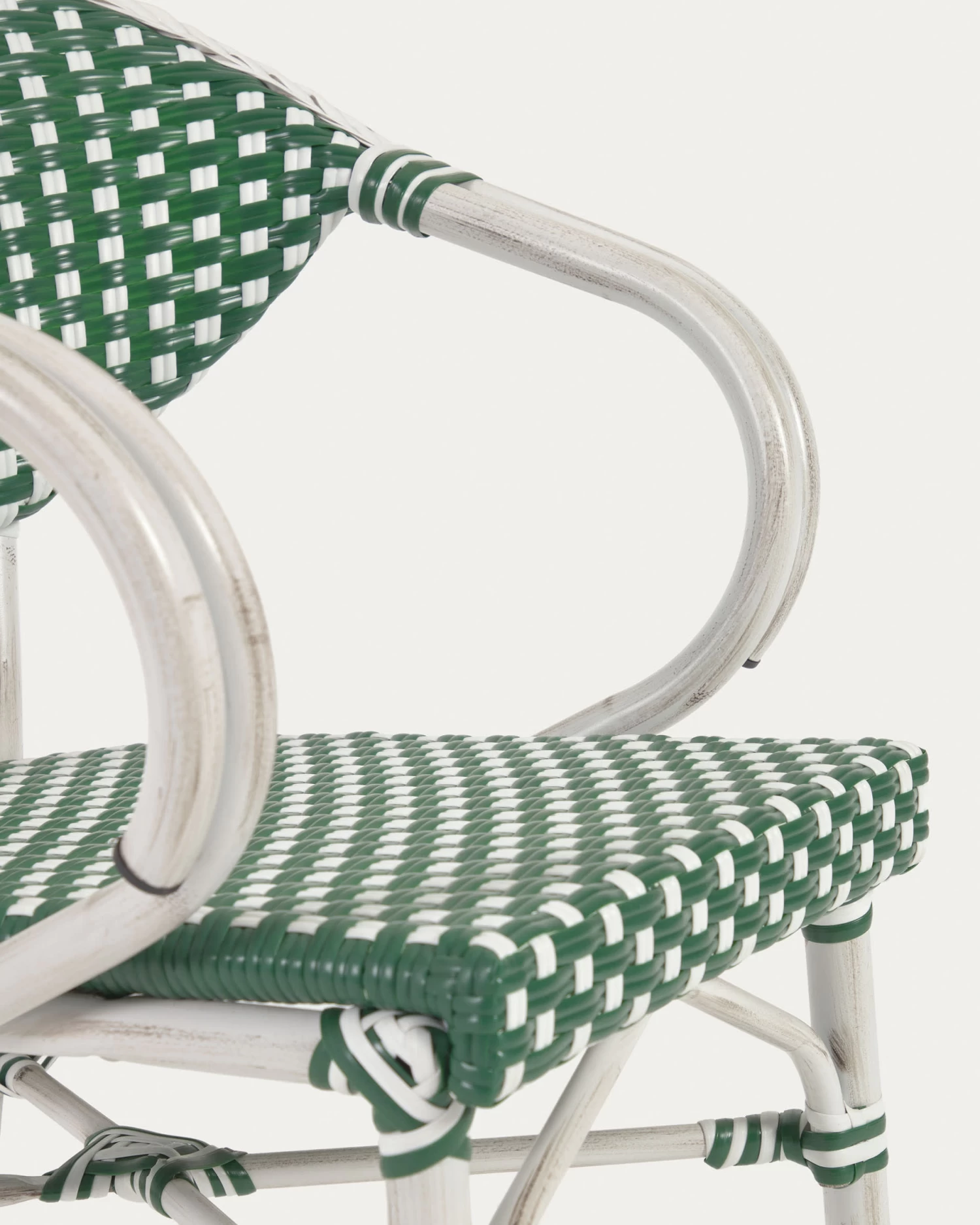 Marilyn Stackable Outdoor Bistro Chair With Arms In Aluminium And Synthetic Rattan Green & White | Kave Home 7 Marilyn Stackable Outdoor Bistro Chair With Arms In Aluminium And Synthetic Rattan Green & White | Kave Home - Image 5