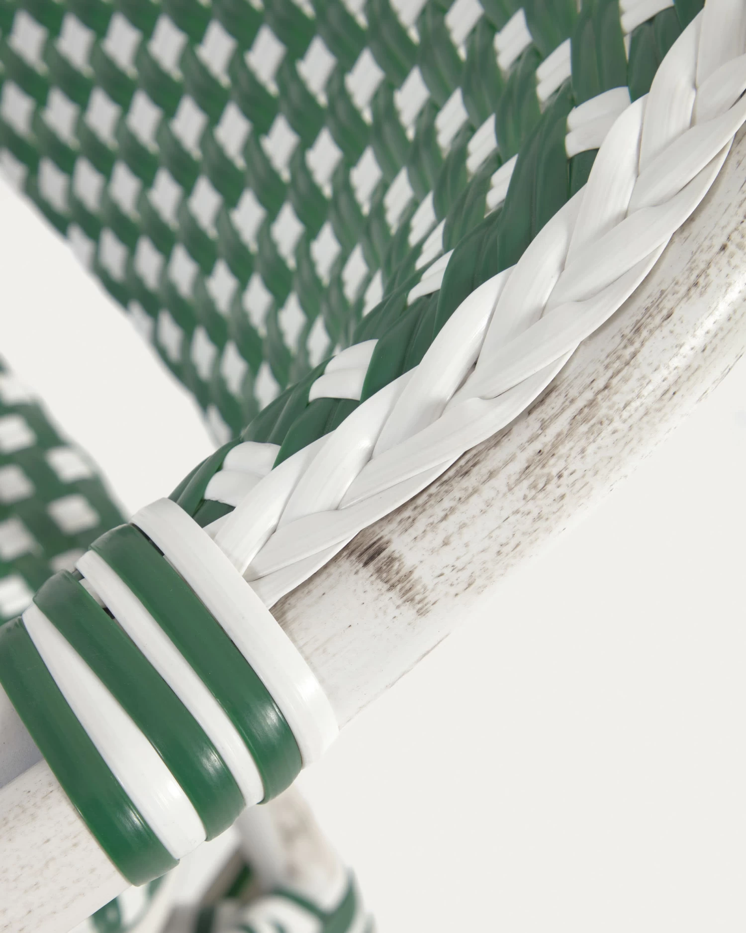 Marilyn Stackable Outdoor Bistro Chair With Arms In Aluminium And Synthetic Rattan Green & White | Kave Home 12 Marilyn Stackable Outdoor Bistro Chair With Arms In Aluminium And Synthetic Rattan Green & White | Kave Home - Image 10