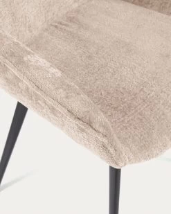 Amira Chair In Beige Chenille With Steel Legs With Black Finish | Kave Home -Quality Furniture Store CC0253BG12 1D02