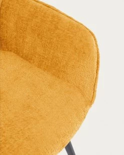 Amira Chair In Mustard Chenille With Steel Legs With Black Finish | Kave Home 14 Amira Chair In Mustard Chenille With Steel Legs With Black Finish | Kave Home -Quality Furniture Store CC0253BG81 1D01