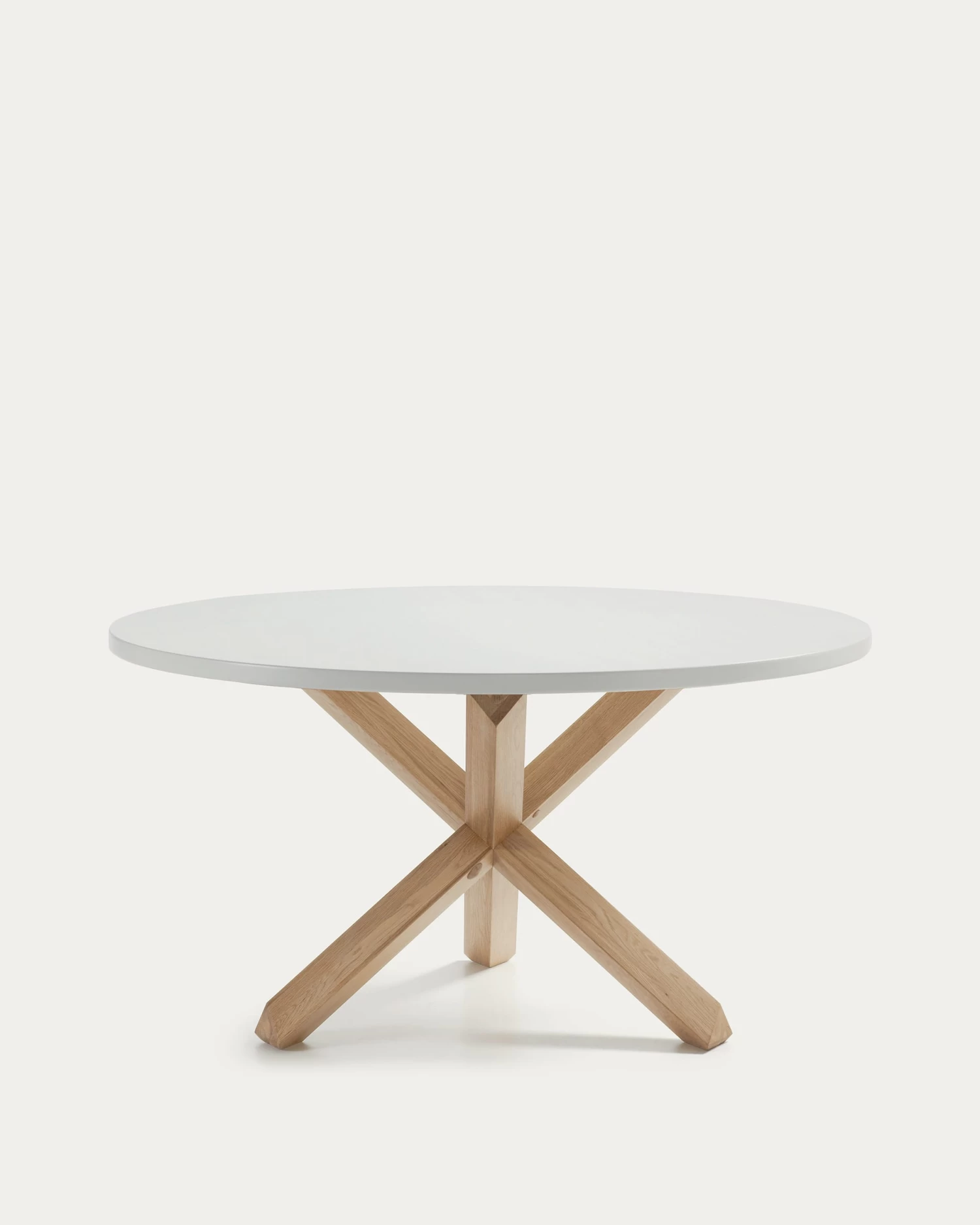 Lotus Table In White With Solid Oak Legs à 135 Cm | Kave Home 3 Lotus Table In White With Solid Oak Legs à 135 Cm | Kave Home