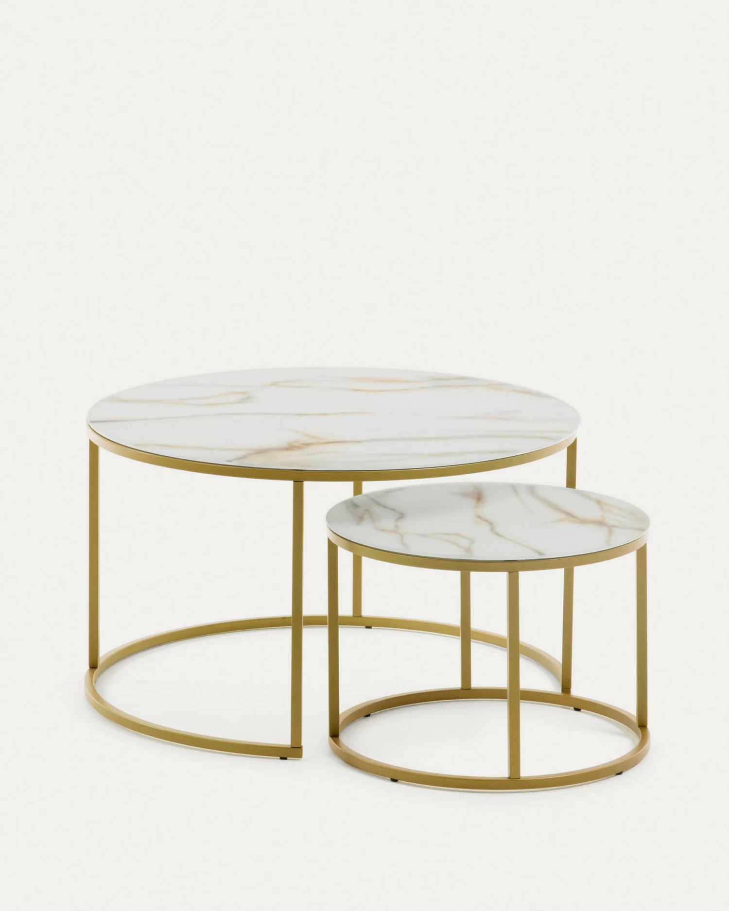 Set Of 2 Leonor Glass Side Tables In White And Golden Steel Structure à 80 Cm / à 50 Cm | Kave Home 3 Set Of 2 Leonor Glass Side Tables In White And Golden Steel Structure à 80 Cm / à 50 Cm | Kave Home