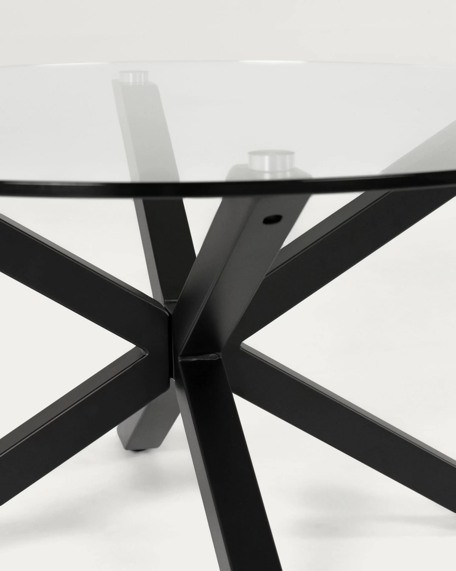 Argo Round Glass Table With Steel Legs With Black Finish à 119 Cm | Kave Home 6 Argo Round Glass Table With Steel Legs With Black Finish à 119 Cm | Kave Home - Image 4