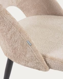 Beige Chenille Mael Chair With Steel Legs With Black Finish | Kave Home 14 Beige Chenille Mael Chair With Steel Legs With Black Finish | Kave Home -Quality Furniture Store CC2211BG12 1D01