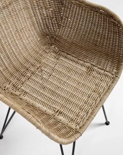 Chart Outdoor Chair In Synthetic Rattan With Galvanised Steel Legs In A Black Finish | Kave Home -Quality Furniture Store CC6127FN46 1D03