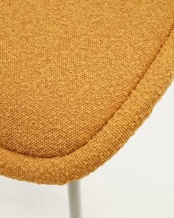 Aimin Chair In Mustard Fleece And Steel Legs With A Matte Beige Painted Finish | Kave Home 18 Aimin Chair In Mustard Fleece And Steel Legs With A Matte Beige Painted Finish | Kave Home -Quality Furniture Store CC6853J81 1D03
