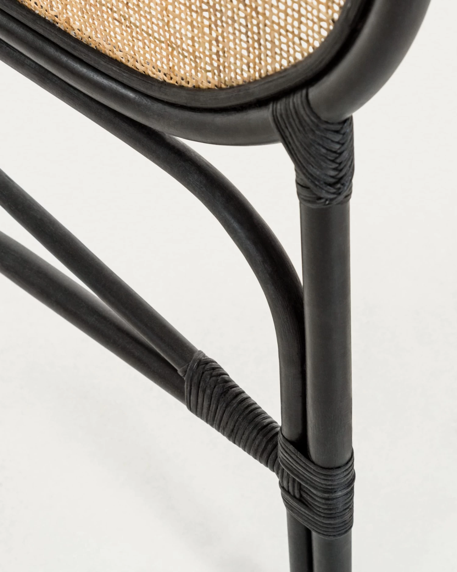 Lalita Rattan Headboard With A Black Finish For 160 Cm Beds | Kave Home 10 Lalita Rattan Headboard With A Black Finish For 160 Cm Beds | Kave Home - Image 8