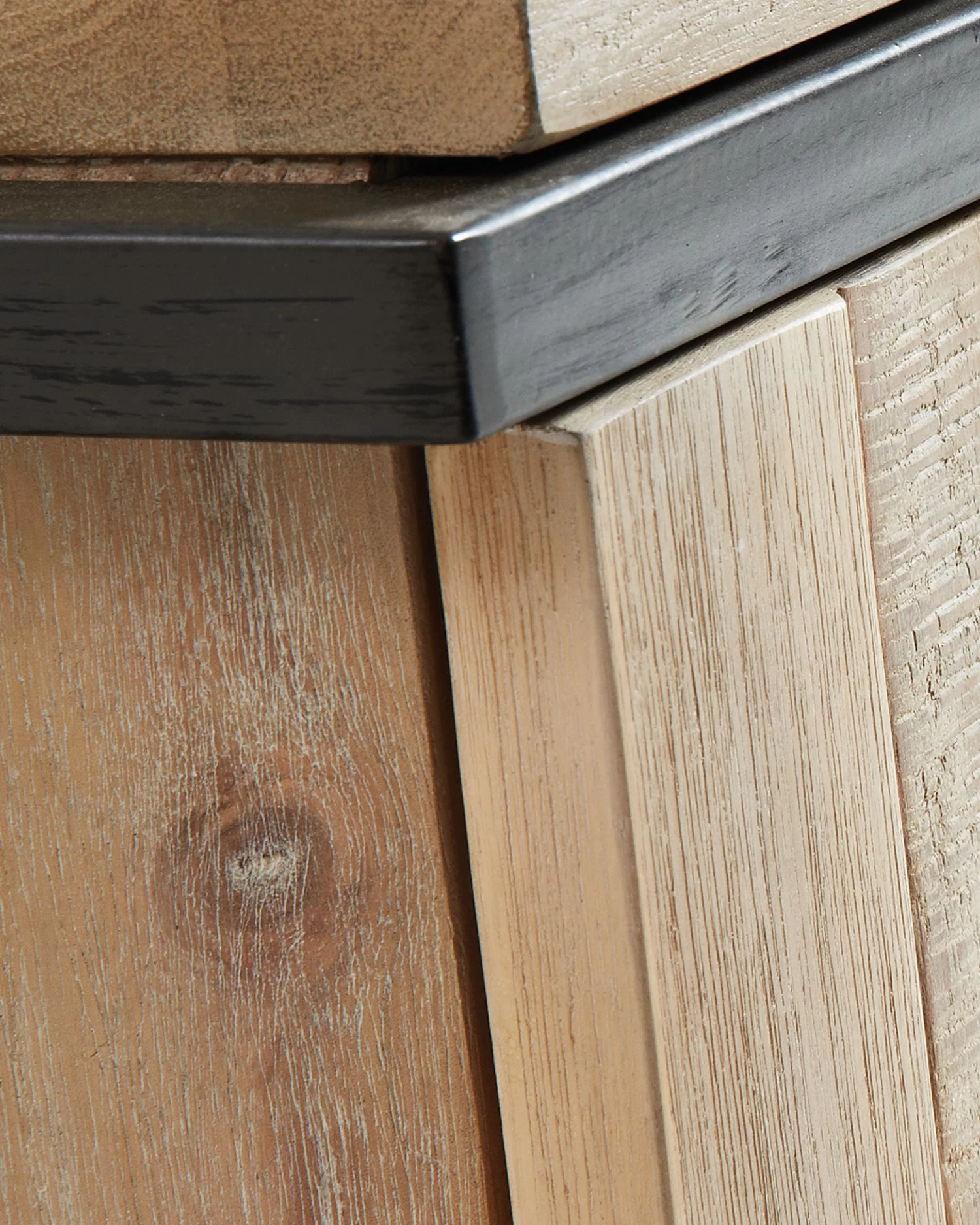 Thinh Solid Acacia Wood Single Door & Drawer TV Stand With Black Finish Steel 125 X 53 Cm | Kave Home 5 Thinh Solid Acacia Wood Single Door & Drawer TV Stand With Black Finish Steel 125 X 53 Cm | Kave Home - Image 3