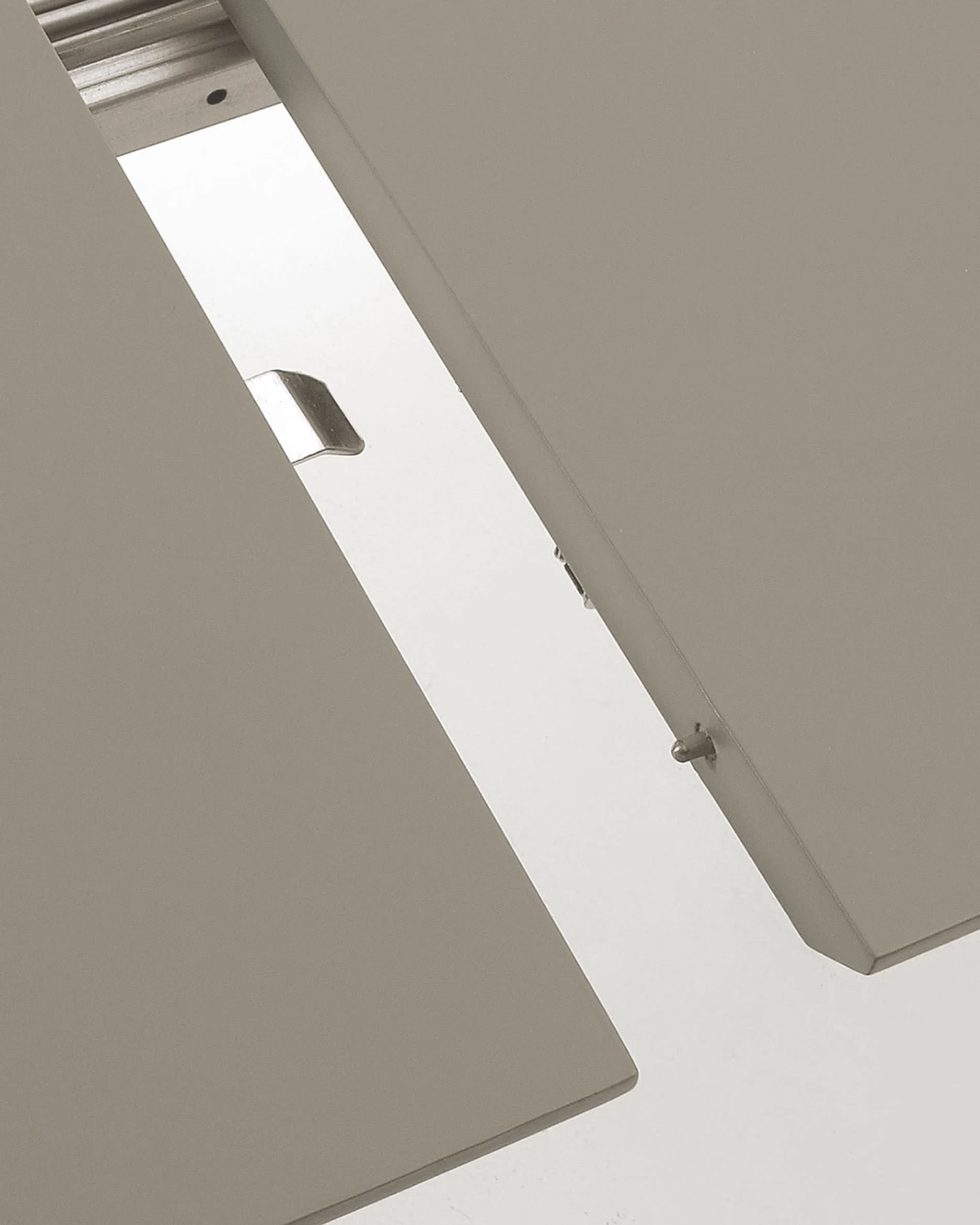 Oqui Oval Extendable MDF Table With Brown Lacquer And Solid Beech Legs 160 (260) X 100 Cm | Kave Home 5 Oqui Oval Extendable MDF Table With Brown Lacquer And Solid Beech Legs 160 (260) X 100 Cm | Kave Home - Image 3