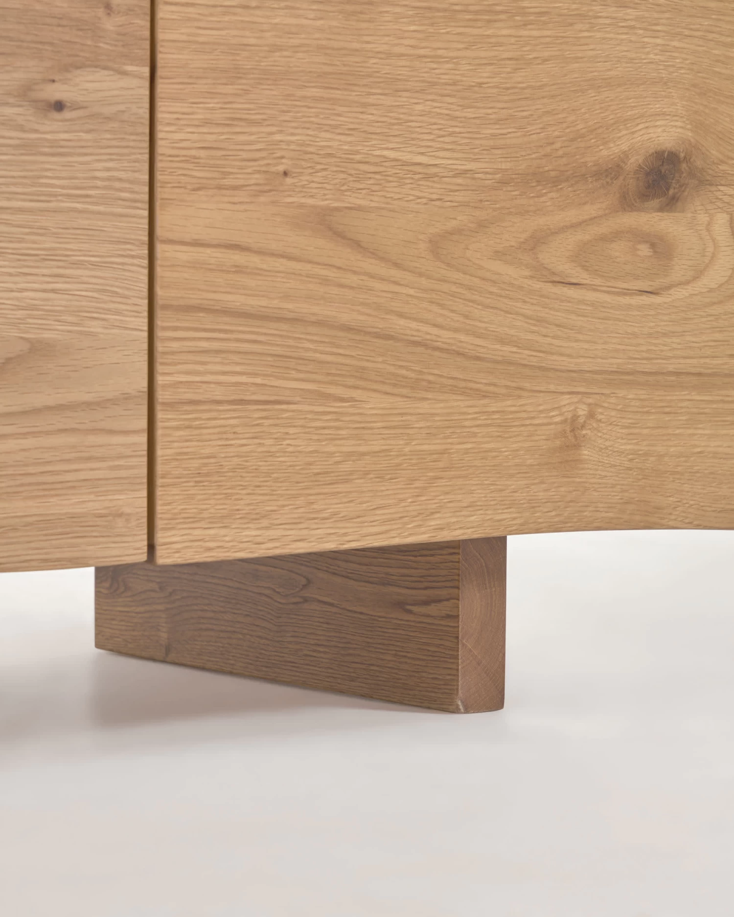 Rasha Sideboard With Oak Veneer With Natural Finish 180 X 71 Cm. | Kave Home 7 Rasha Sideboard With Oak Veneer With Natural Finish 180 X 71 Cm. | Kave Home - Image 5