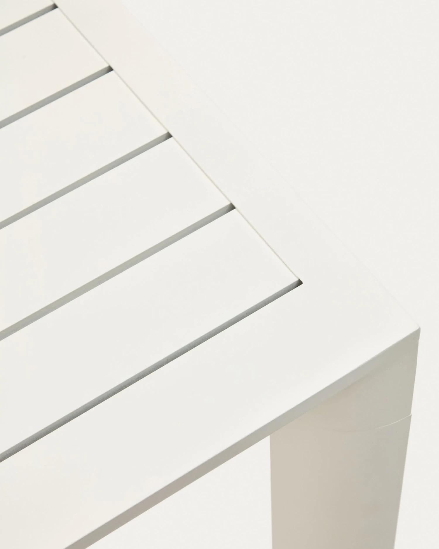 Culip Aluminium Outdoor Bar Table In Powder Coated White Finish 150 X 77 Cm | Kave Home 4 Culip Aluminium Outdoor Bar Table In Powder Coated White Finish 150 X 77 Cm | Kave Home - Image 2