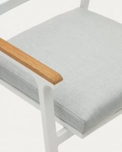 Bona Aluminium Stackable Garden Chair With A White Finish And Solid Teak Wood Armrests | Kave Home 15 Bona Aluminium Stackable Garden Chair With A White Finish And Solid Teak Wood Armrests | Kave Home -Quality Furniture Store J0600031NN05 1D02