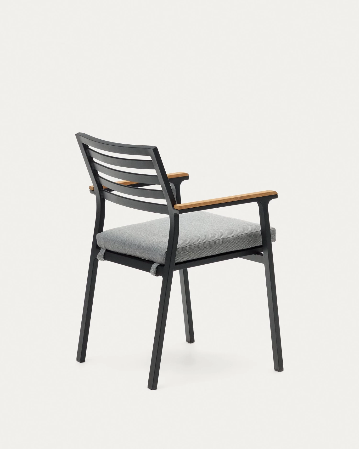 Bona Stackable Aluminium Garden Chair With A Black Finish And Solid Teak Wood Armrests | Kave Home 8 Bona Stackable Aluminium Garden Chair With A Black Finish And Solid Teak Wood Armrests | Kave Home - Image 6