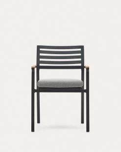 Bona Stackable Aluminium Garden Chair With A Black Finish And Solid Teak Wood Armrests | Kave Home 16 Bona Stackable Aluminium Garden Chair With A Black Finish And Solid Teak Wood Armrests | Kave Home -Quality Furniture Store J0600031NN15 1V04