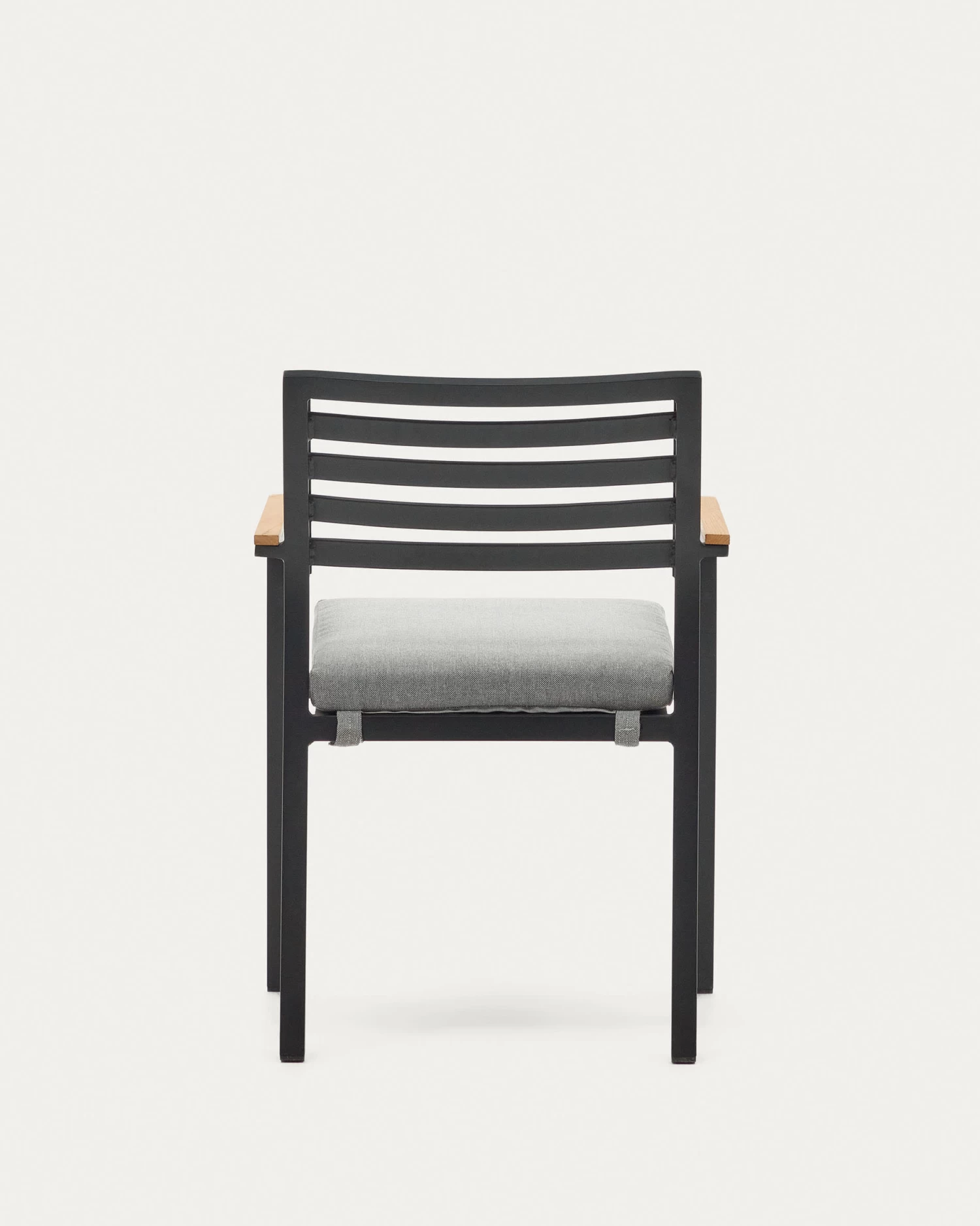 Bona Stackable Aluminium Garden Chair With A Black Finish And Solid Teak Wood Armrests | Kave Home 10 Bona Stackable Aluminium Garden Chair With A Black Finish And Solid Teak Wood Armrests | Kave Home - Image 8