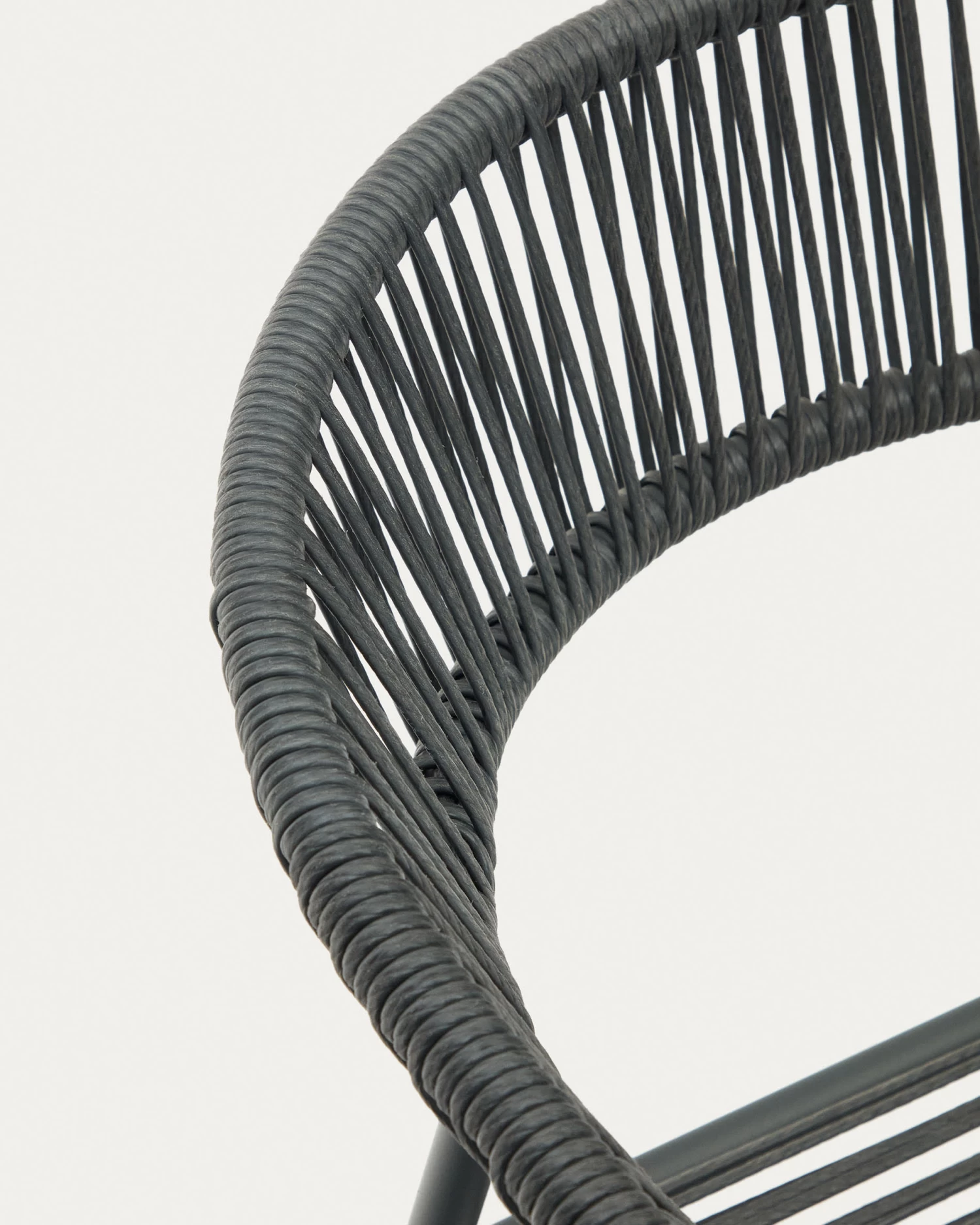 Futadera Stackable Outdoor Chair In Grey Synthetic Cord And Grey Painted Steel | Kave Home 8 Futadera Stackable Outdoor Chair In Grey Synthetic Cord And Grey Painted Steel | Kave Home - Image 6