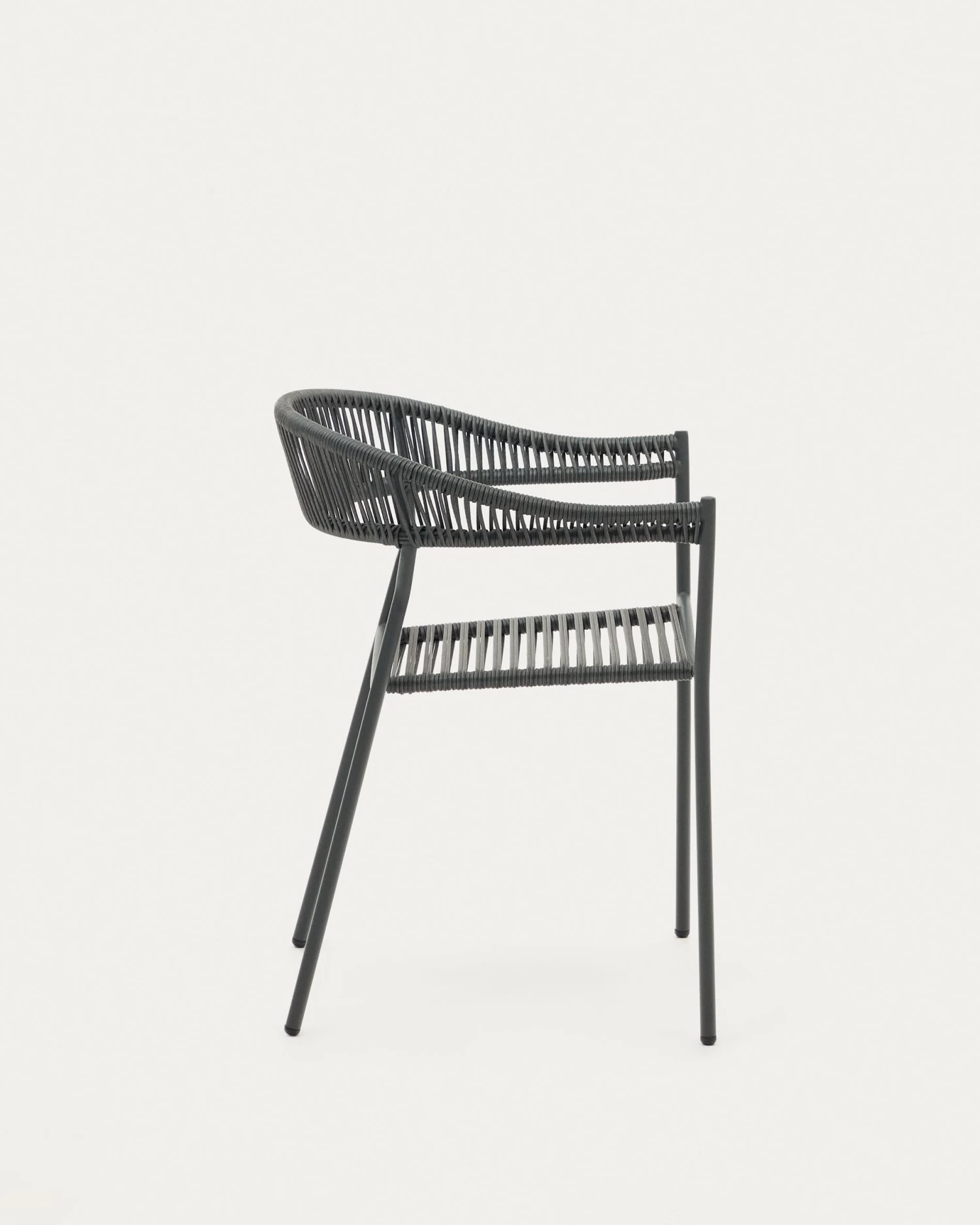 Futadera Stackable Outdoor Chair In Grey Synthetic Cord And Grey Painted Steel | Kave Home 7 Futadera Stackable Outdoor Chair In Grey Synthetic Cord And Grey Painted Steel | Kave Home - Image 5