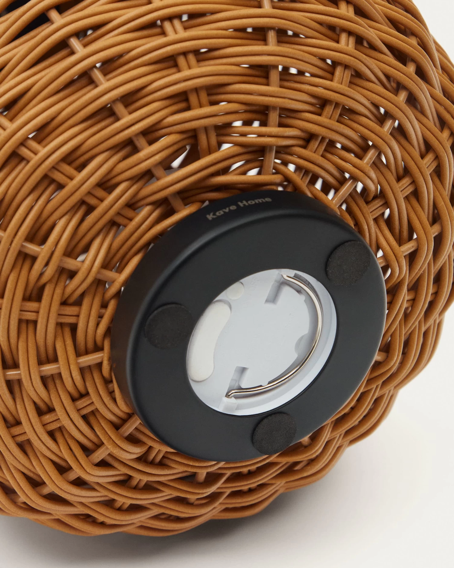 Saranella Portable Table Lamp In Brown Faux Rattan | Kave Home 9 Saranella Portable Table Lamp In Brown Faux Rattan | Kave Home - Image 7