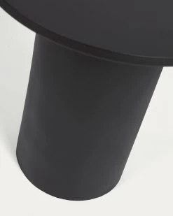 Fleksa Round Side Table In Black Metal à 45 Cm | Kave Home 14 Fleksa Round Side Table In Black Metal à 45 Cm | Kave Home -Quality Furniture Store LH0159R01 1D02