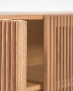 Beyla Solid Oak Sideboard With Oak Veneer 180 X 715 Cm FSC 100 %. | Kave Home 19 Beyla Solid Oak Sideboard With Oak Veneer 180 X 715 Cm FSC 100 %. | Kave Home -Quality Furniture Store LH0353M40AS 1D04