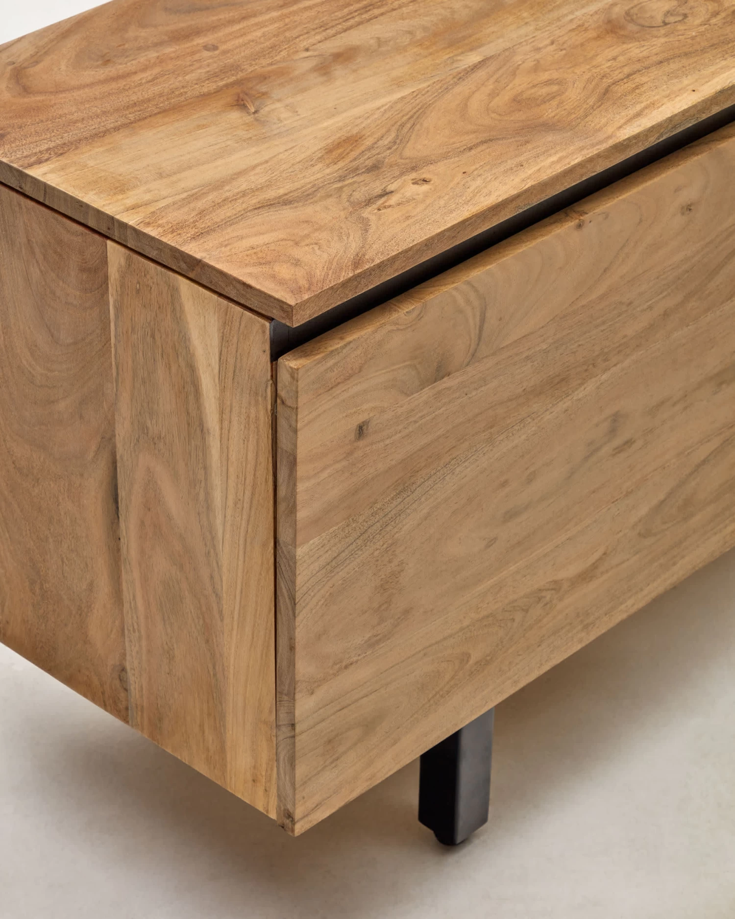 Uxue TV Stand With 3 Solid Acacia Wood Doors In A Natural Finish 150 X 58 Cm | Kave Home 5 Uxue TV Stand With 3 Solid Acacia Wood Doors In A Natural Finish 150 X 58 Cm | Kave Home - Image 3