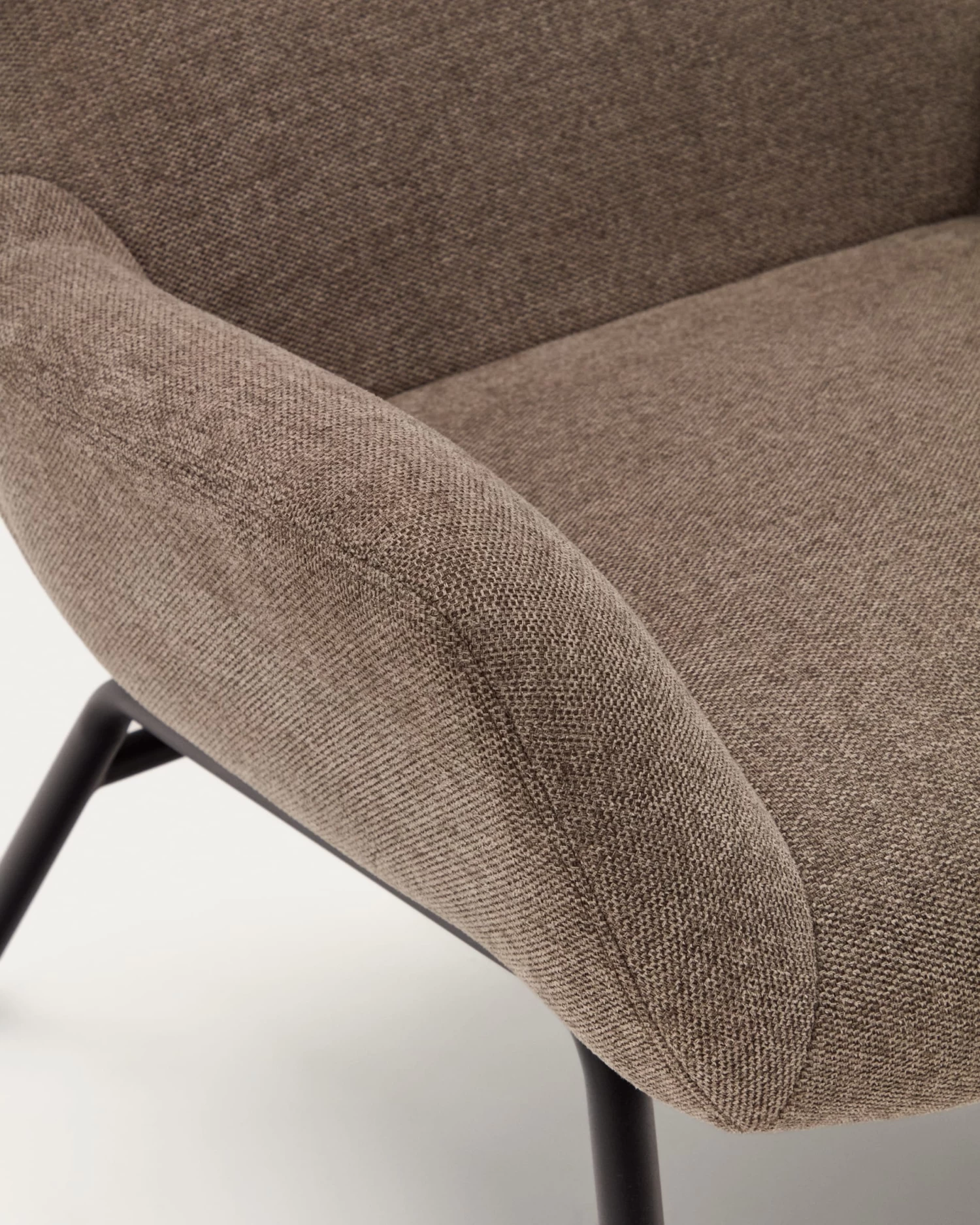 Belina Chenille Armchair In Light Brown And Steel With Black Finish | Kave Home 6 Belina Chenille Armchair In Light Brown And Steel With Black Finish | Kave Home - Image 4