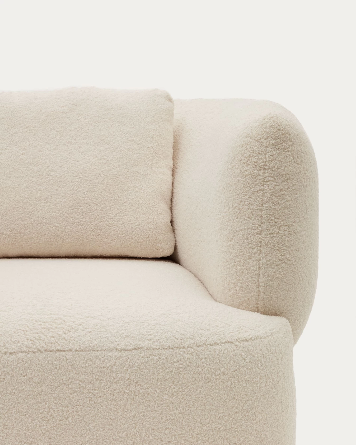 Martina Swivel Armchair In Off-white Shearling With Cushion | Kave Home 5 Martina Swivel Armchair In Off-white Shearling With Cushion | Kave Home - Image 3